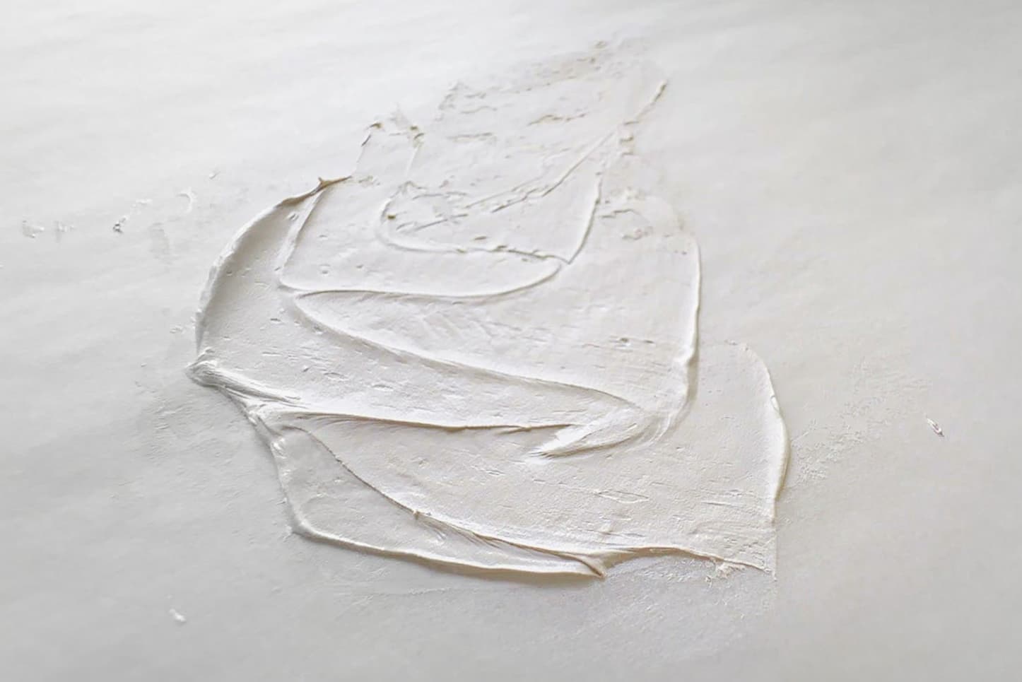 An ultra-fast drying Lead White