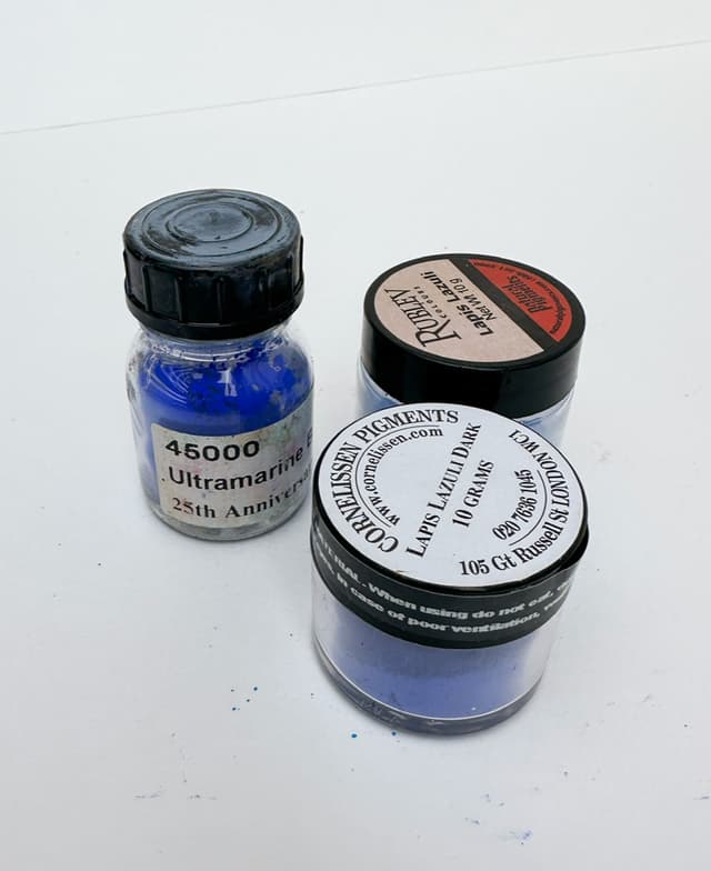 Historical Pigments, tools of the Old Masters 1