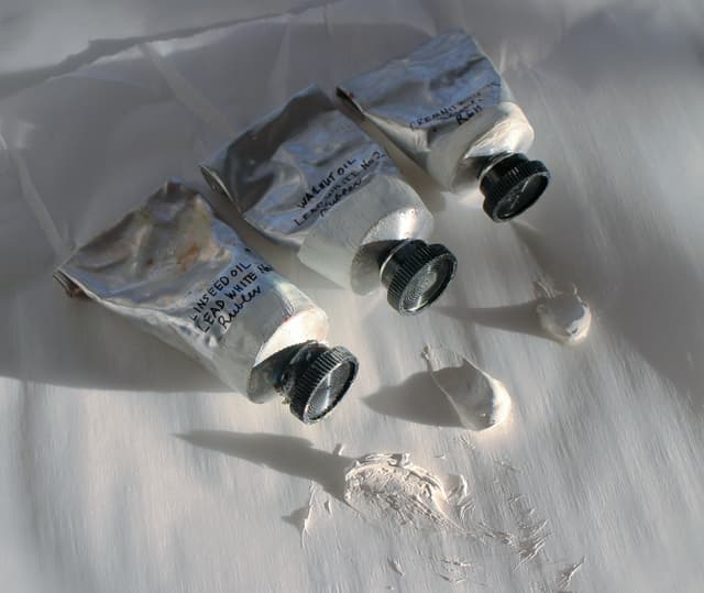 Various white paints made of different white pigments 3