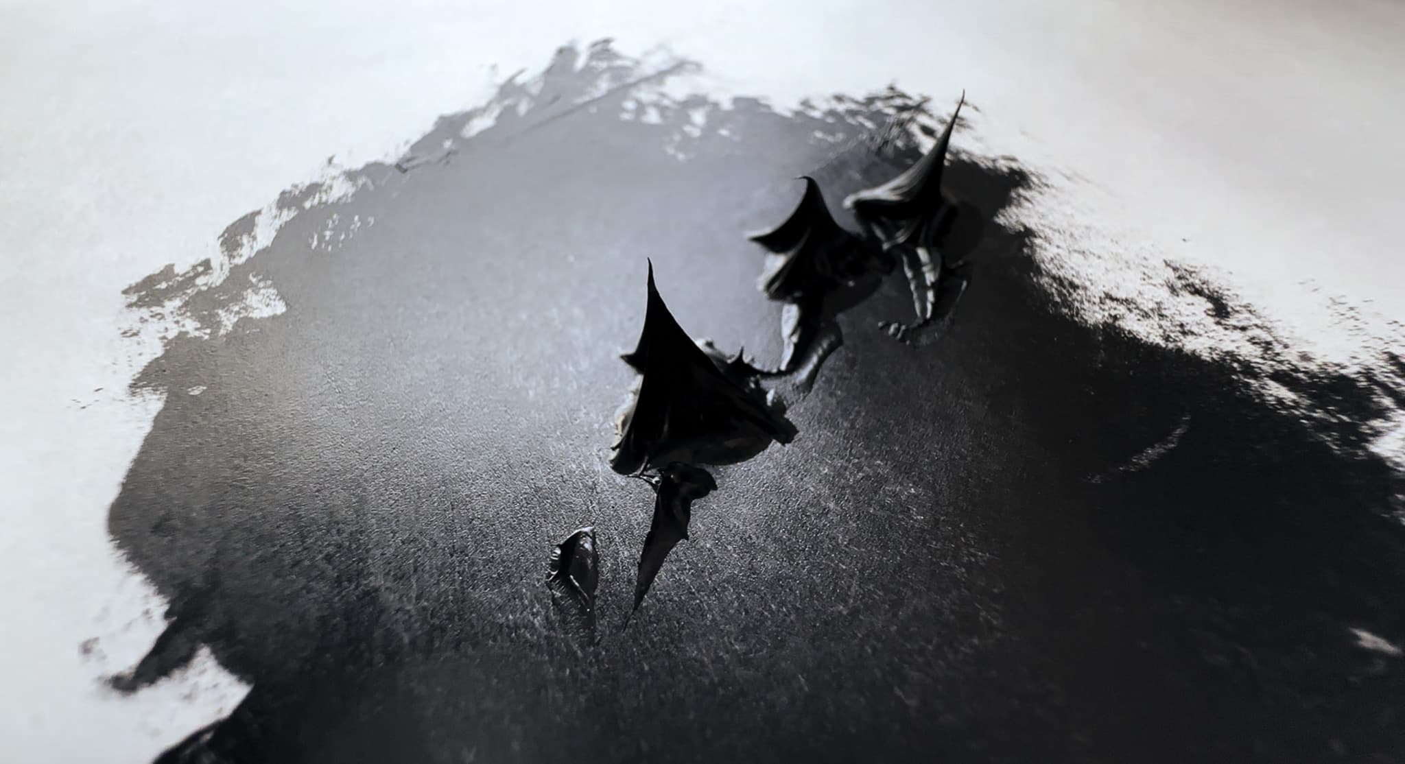 Impasto dollops of Holbein Peach Black oil paint