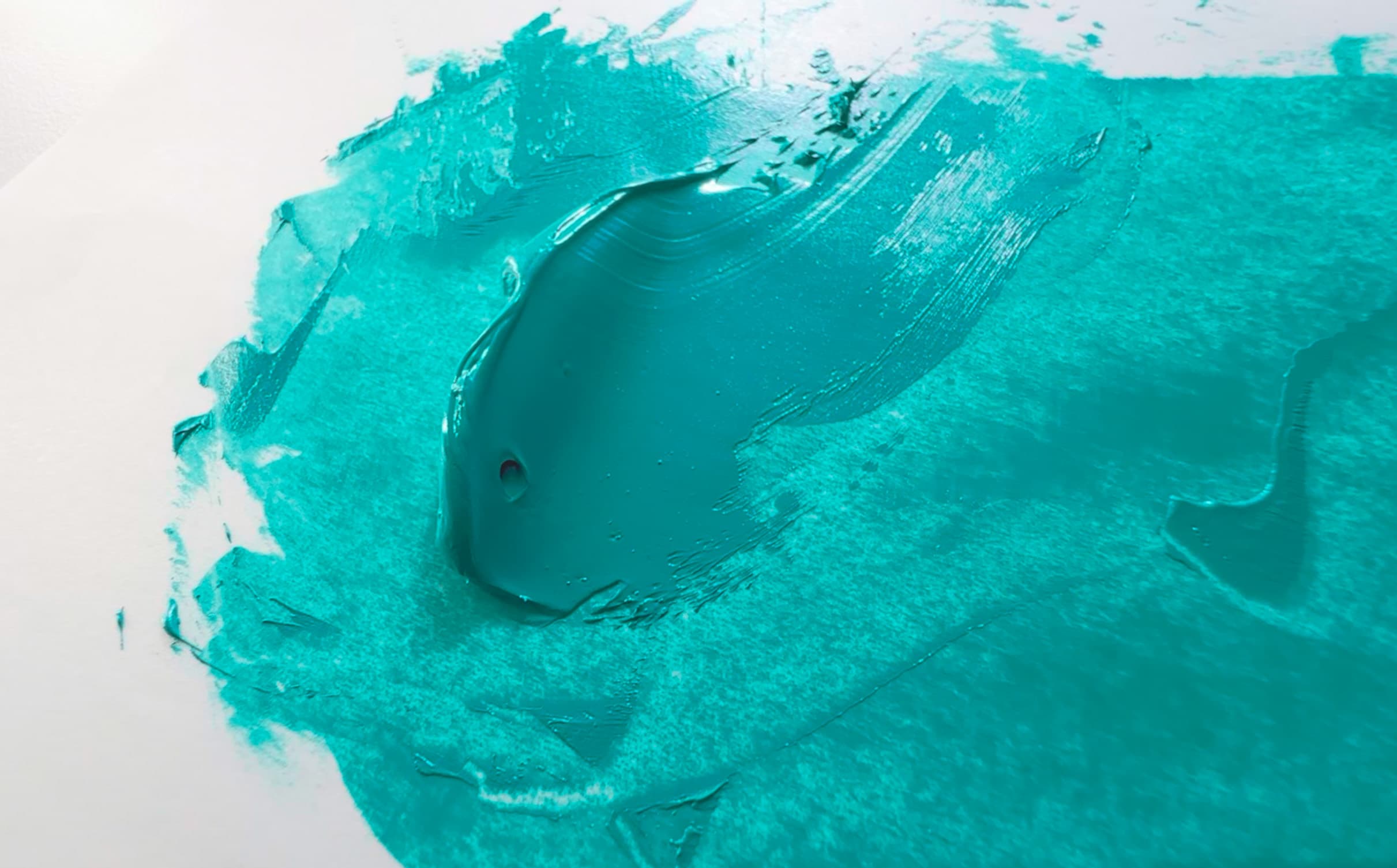 A daub of teal oil paint made with PG50 pigment