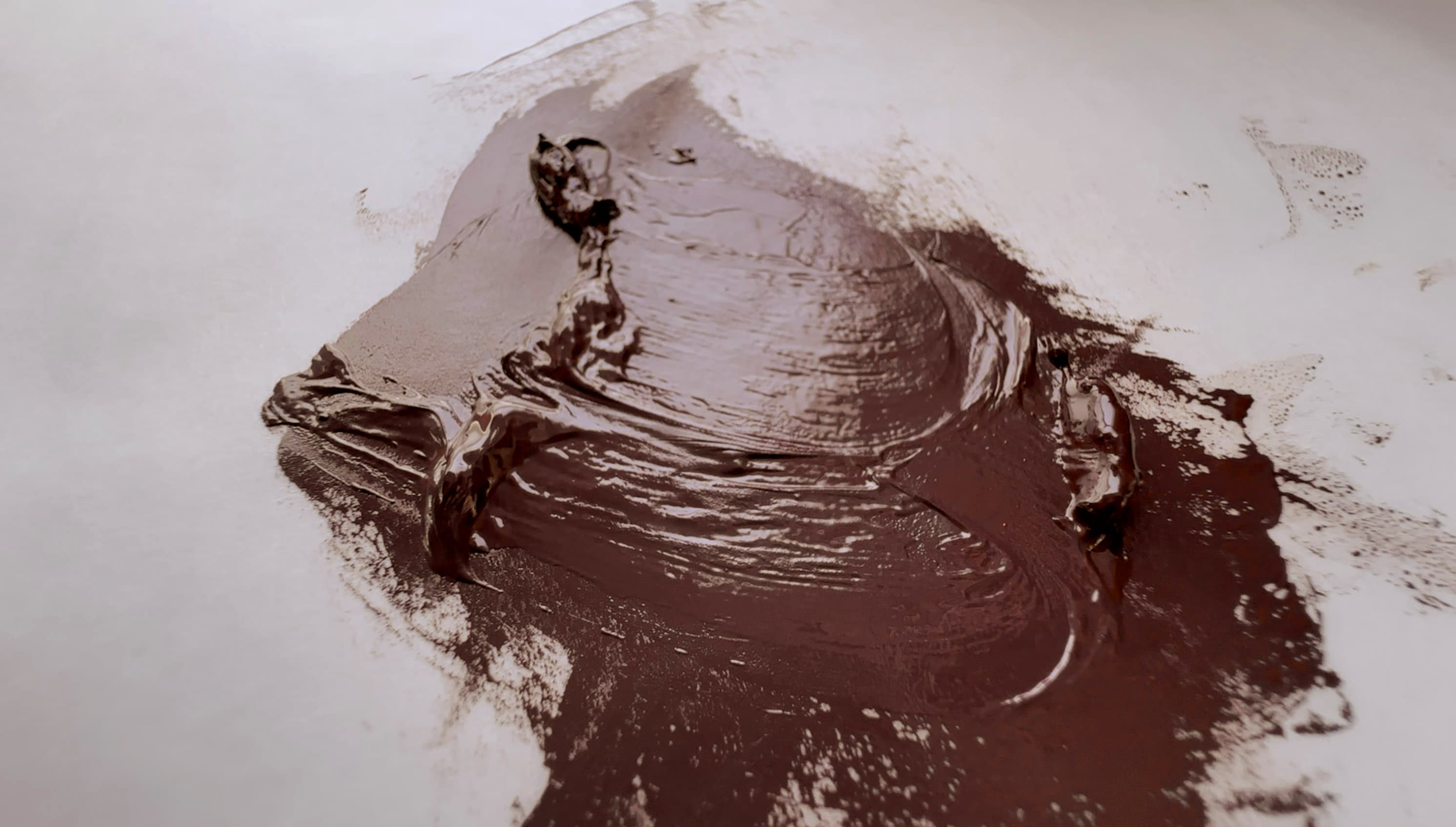 A bit of brown-violet oil paint