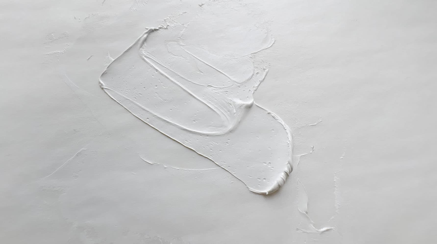 A swoosh of Zinc White, PW4 in oil paint