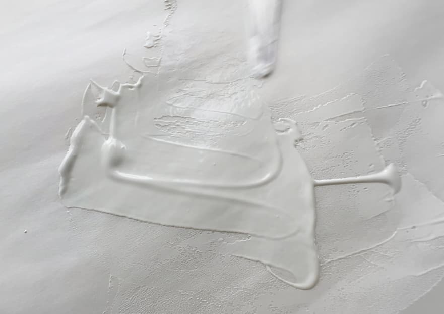 Oil paint made with PW5 is very transparent